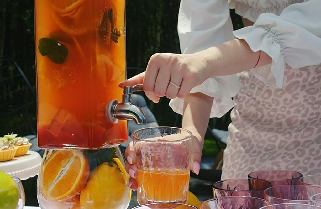 80 oz Glass Drink Dispenser with Spigot M461