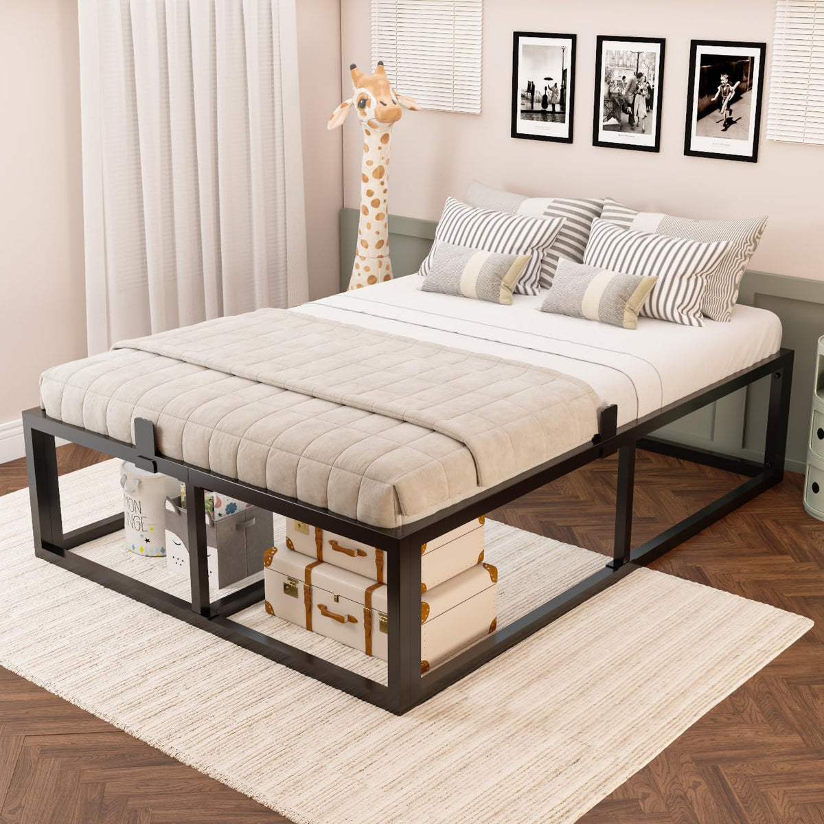 18 Inch Queen Size Black Metal Platform Bed Frame S9362