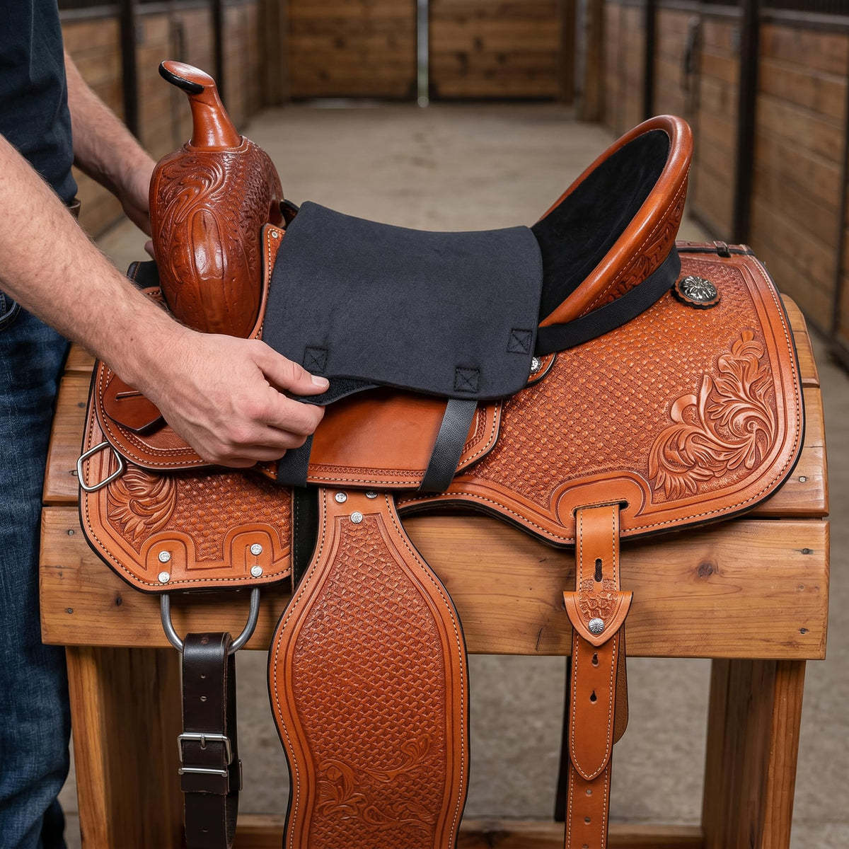 Anti-Slip Horse Saddle Pad O8511