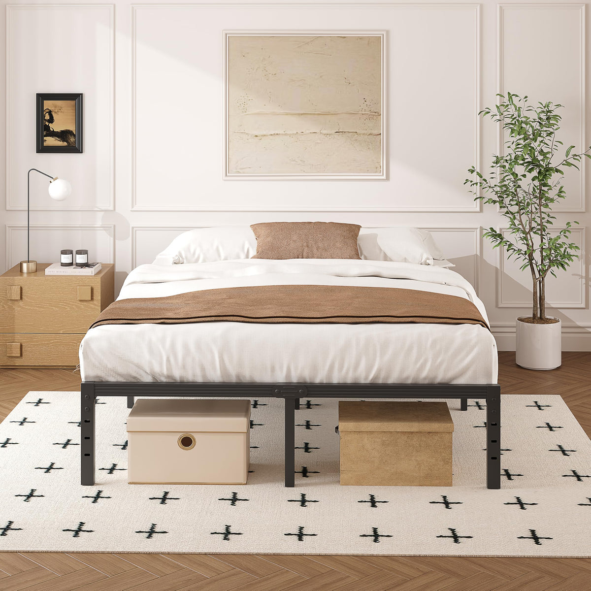 Queen Metal Platform Bed Frame R91548